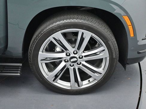 Certified 2026 Cadillac Escalade ESV Sport w/ Touring Package image 39