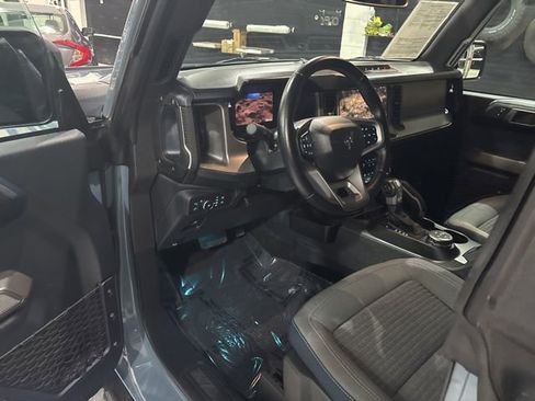 Used 2021 Ford Bronco Outer Banks image 11
