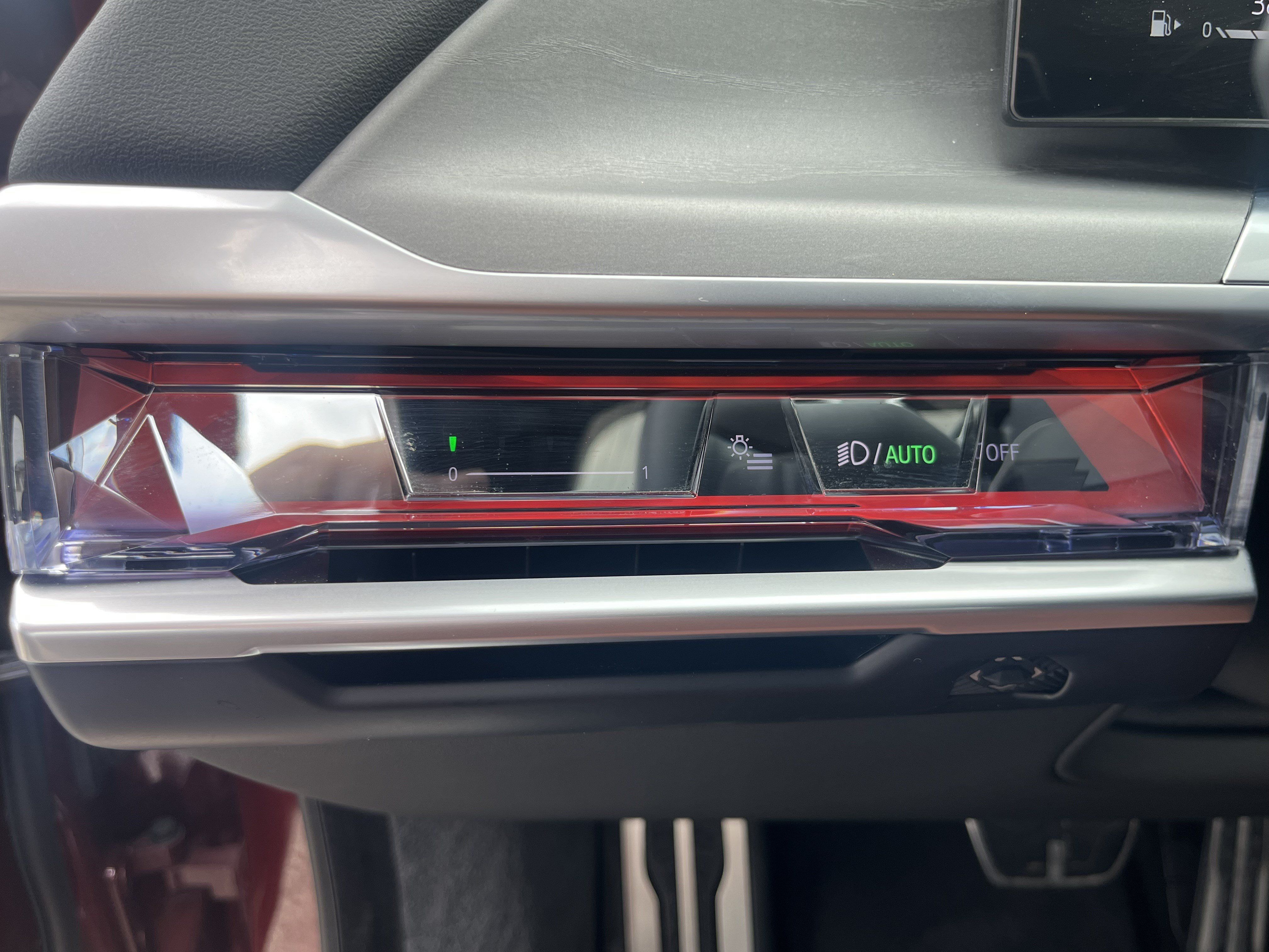 Certified 2023 BMW 760i xDrive AWD/4WD image 20