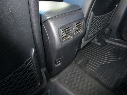 Used 2016 Toyota 4Runner Limited image 18