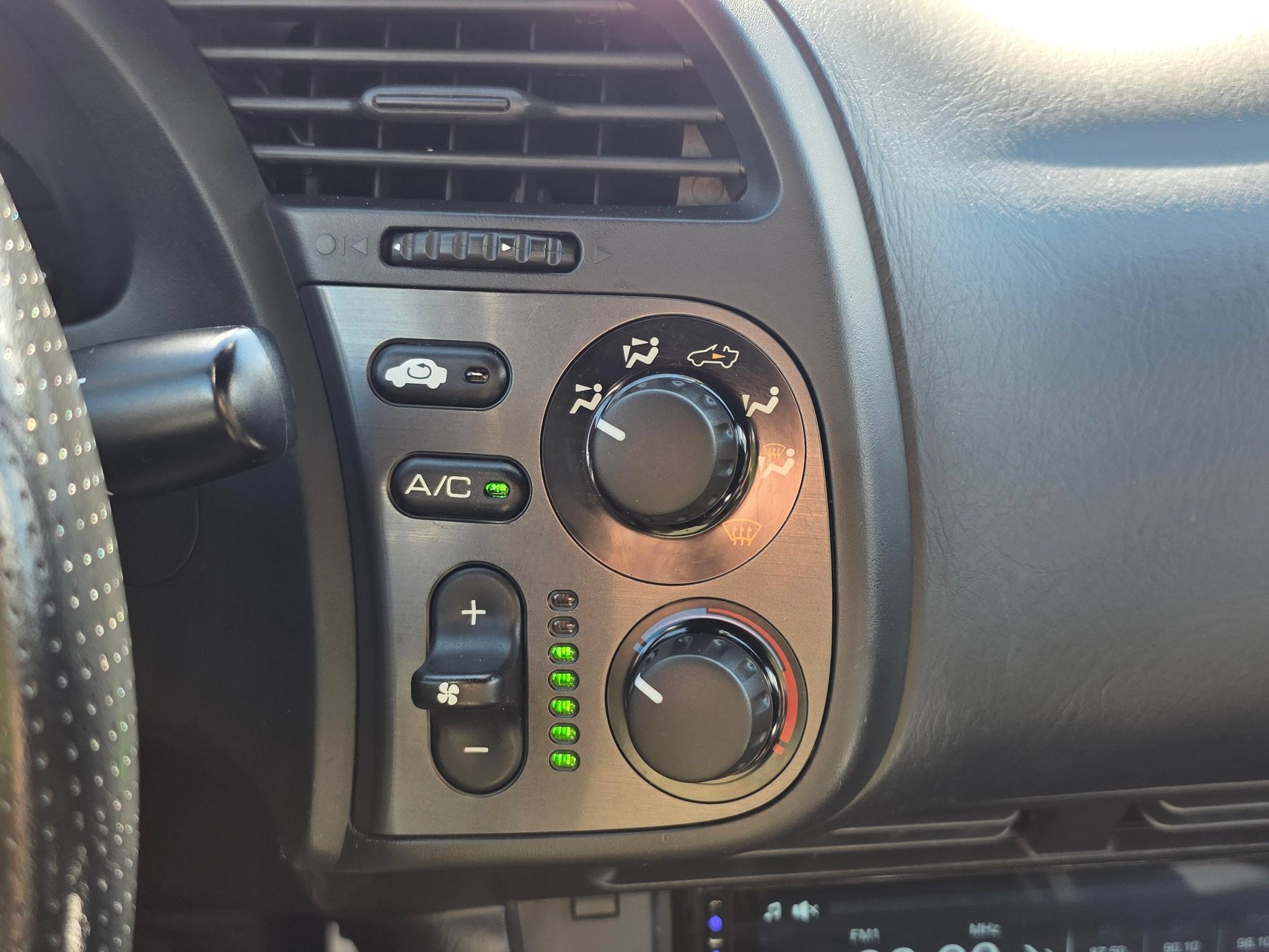 Used 2000 Honda S2000 image 20
