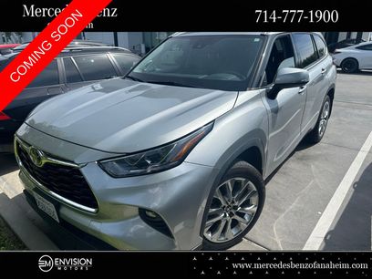 Used 2023 Toyota Highlander Limited