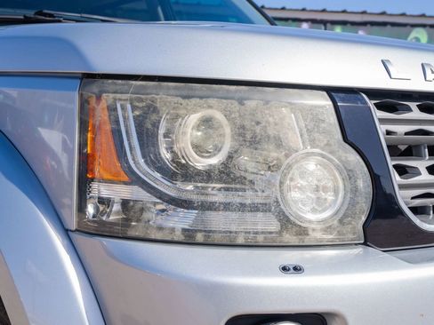 Used 2016 Land Rover LR4 HSE Silver Edition image 18