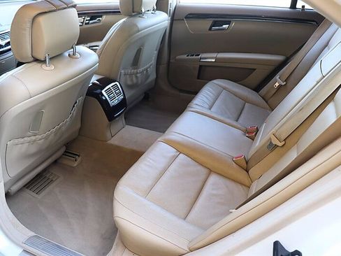 Used 2010 Mercedes-Benz S 550 image 21