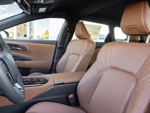 New 2026 Toyota Crown Signia AWD/4WD image 9