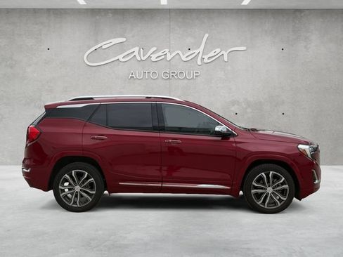 Used 2018 GMC Terrain Denali w/ Driver Alert Package II FWD image 17