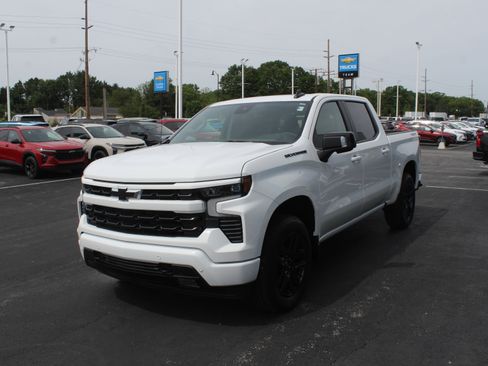 New 2026 Chevrolet Silverado 1500 RST w/ Dark Appearance Package AWD/4WD image 7