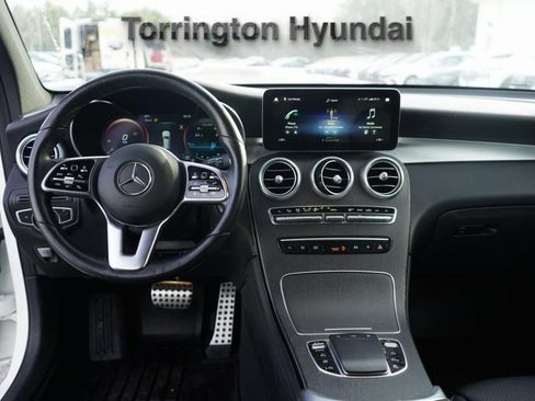 Used 2021 Mercedes-Benz GLC 300 4MATIC image 29