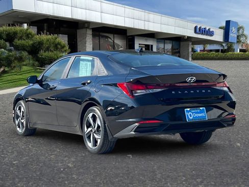 Certified 2023 Hyundai Elantra SEL w/ Convenience Package image 7