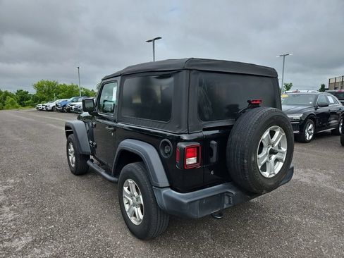 Used 2020 Jeep Wrangler Sport AWD/4WD image 5