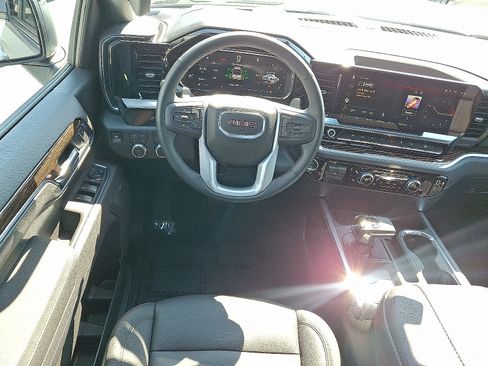 Used 2026 GMC Sierra 1500 Elevation w/ Elevation Premium Package AWD/4WD image 11