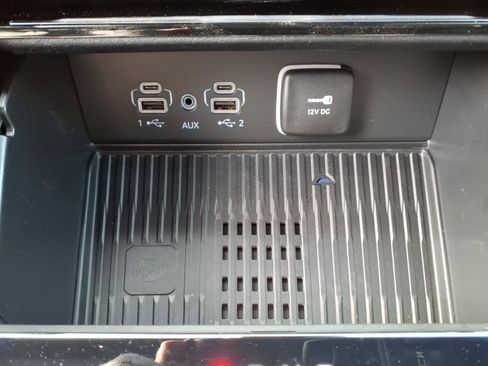 New 2026 Jeep Grand Cherokee Altitude AWD/4WD image 11