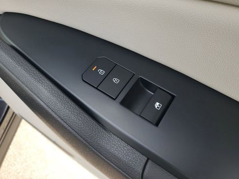 New 2026 Kia Sportage EX w/ EX Panorama Roof Package image 11