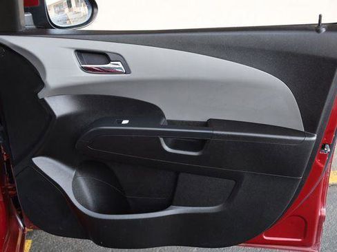 Used 2017 Chevrolet Sonic LT w/ Convenience Package image 24