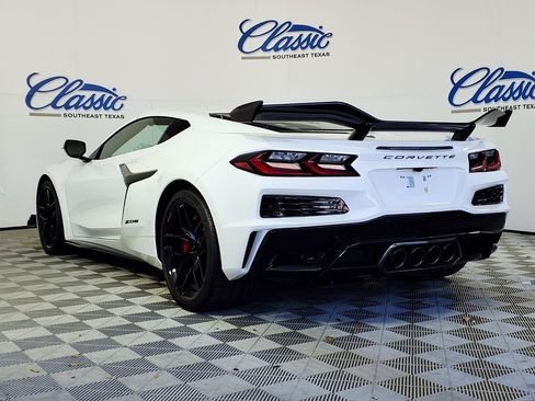 New 2026 Chevrolet Corvette Z06 RWD image 2