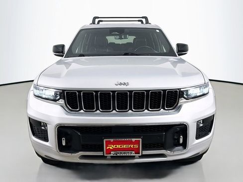 Used 2022 Jeep Grand Cherokee L Overland w/ Luxury Tech Group IV AWD/4WD image 2