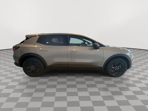 New 2026 Chevrolet Equinox EV LT w/ Comfort Package FWD image 12
