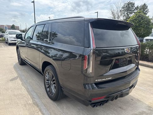 Used 2024 Cadillac Escalade ESV V w/ Heavy-Duty Trailer Package image 6