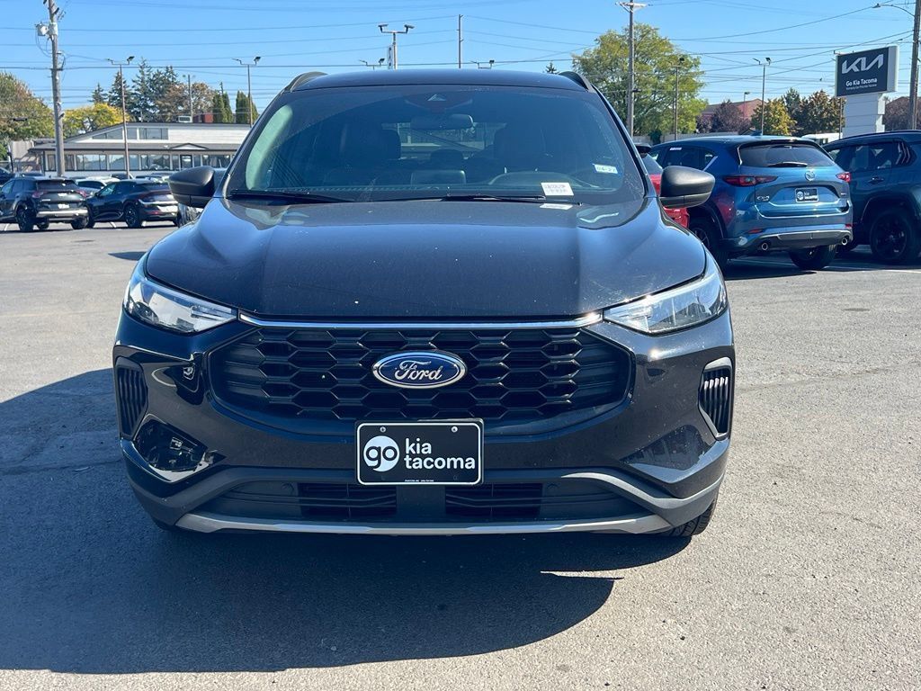 Used 2025 Ford Escape ST-Line FWD image 6