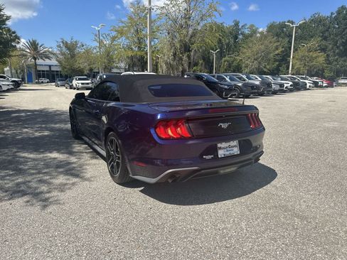 Used 2020 Ford Mustang Premium RWD image 3