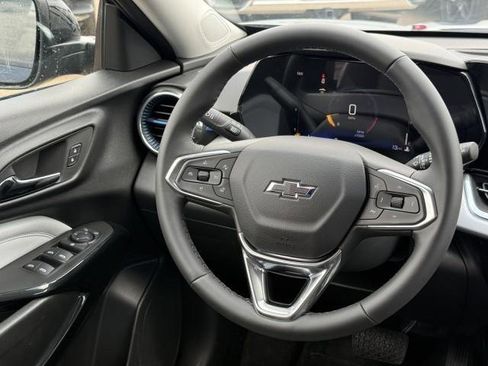 New 2026 Chevrolet Trax LT w/ Driver Confidence Package FWD image 29