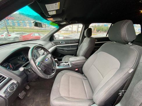 Used 2016 Ford Explorer XLT AWD/4WD image 12