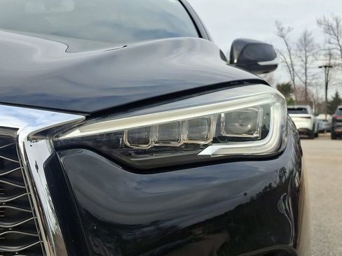 Used 2019 INFINITI QX50 Essential w/ Sensory Package image 9