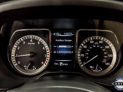 Used 2017 Nissan Titan SV image 16