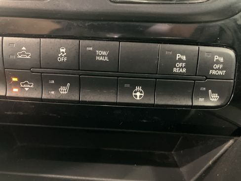 Used 2017 RAM 1500 Sport w/ Ignition Orange Sport Package AWD/4WD image 19