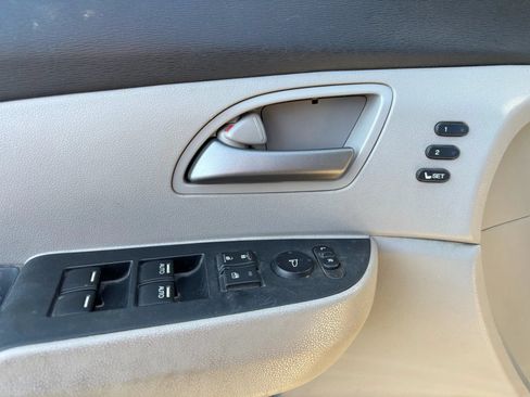 Used 2012 Honda Odyssey Touring image 19