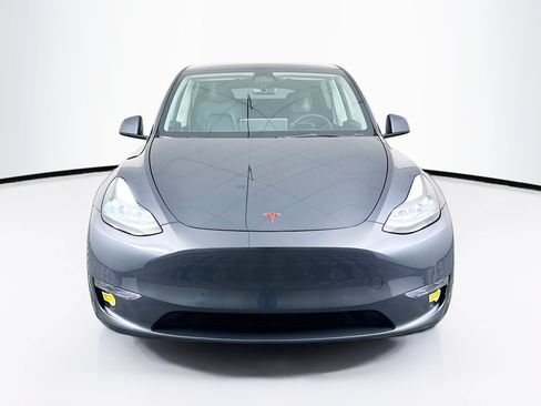 Used 2022 Tesla Model Y Performance AWD/4WD image 2