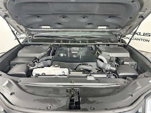 Used 2024 Lexus LX 600 4WD w/ Appearance Package image 35