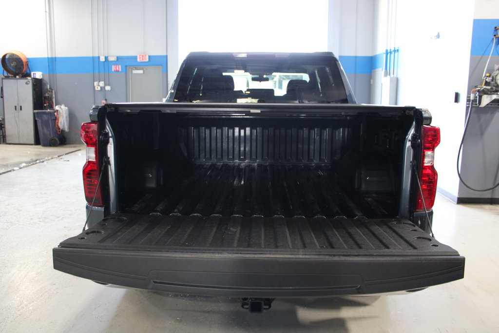 Used 2021 Chevrolet Silverado 1500 LT AWD/4WD image 23
