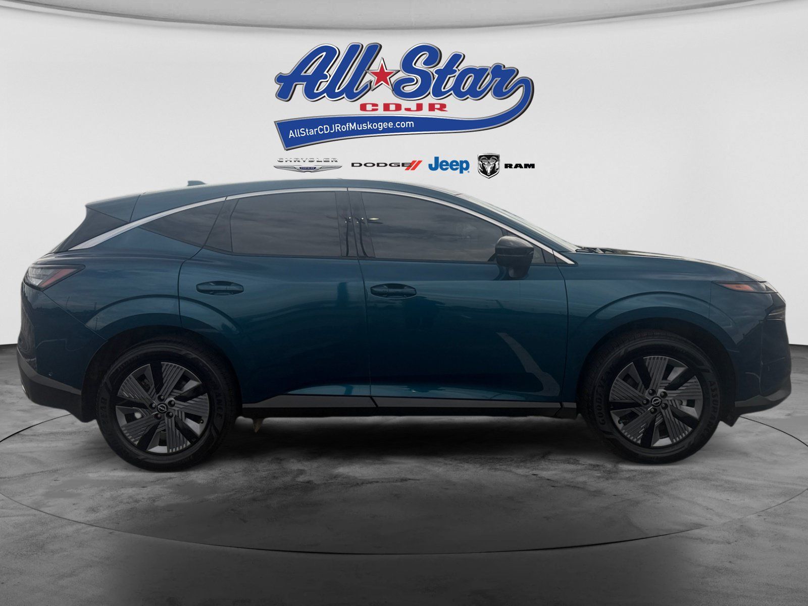 Used 2025 Nissan Murano SL w/ Cargo Package AWD/4WD image 4