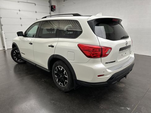 Used 2020 Nissan Pathfinder SL image 6