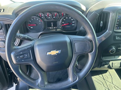 Used 2020 Chevrolet Silverado 2500 Custom w/ Custom Value Package AWD/4WD image 9