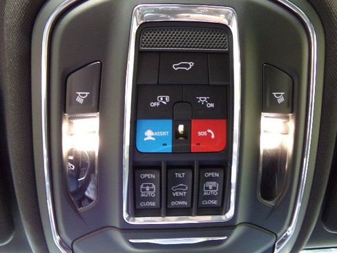 Used 2024 Jeep Grand Cherokee Limited 4xe AWD/4WD image 17
