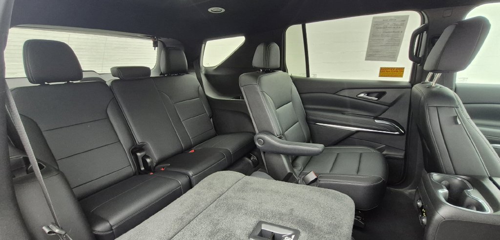 Used 2026 Chevrolet Traverse LT AWD/4WD image 6