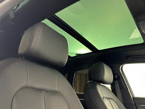 Used 2022 Audi Q3 2.0T Premium Plus w/ Premium Plus Package image 16