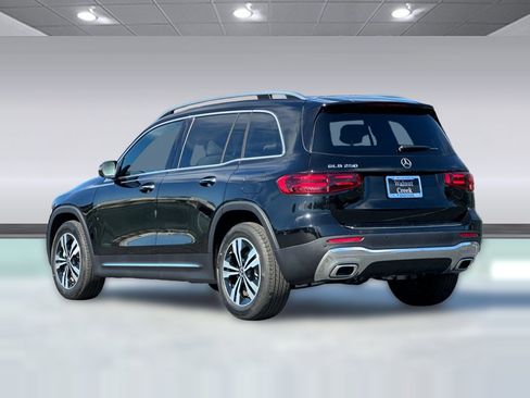New 2025 Mercedes-Benz GLB 250 image 3