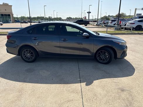 Used 2024 Kia Forte LX FWD image 16
