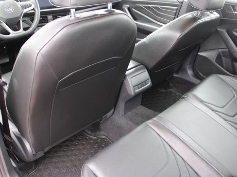 Used 2022 Volkswagen Jetta SEL image 46