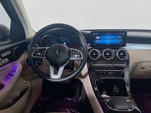 Used 2021 Mercedes-Benz GLC 300 image 22