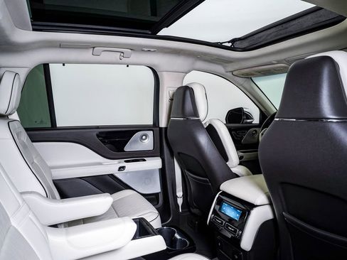 Used 2020 Lincoln Aviator Black Label Grand Touring image 15