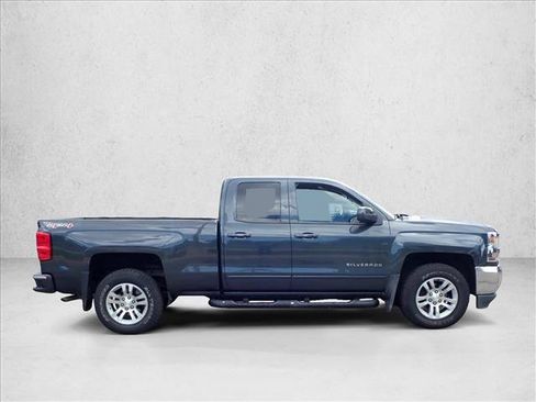 Used 2017 Chevrolet Silverado 1500 LT w/ All Star Edition AWD/4WD image 5