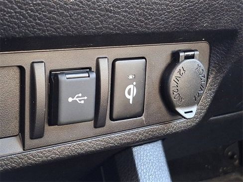 Used 2021 Toyota Tacoma TRD Sport image 26