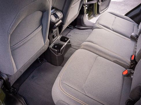 Used 2024 Jeep Wrangler Sahara image 24