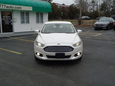 Used 2014 Ford Fusion SE w/ Equipment Group 202A image 11