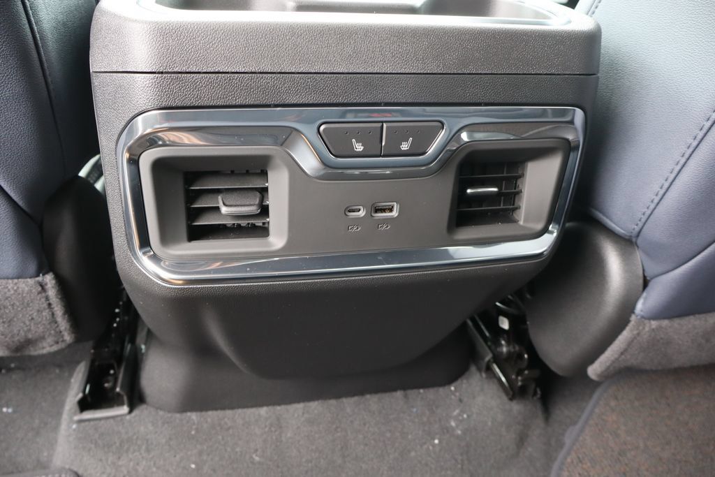 New 2026 Chevrolet Silverado 3500 High Country w/ Technology Package AWD/4WD image 24
