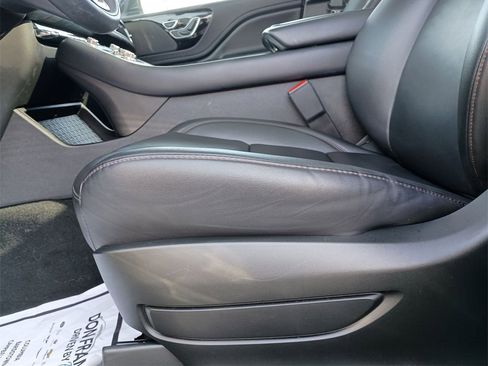 Used 2024 Lincoln Aviator Premiere w/ Premium Package image 18